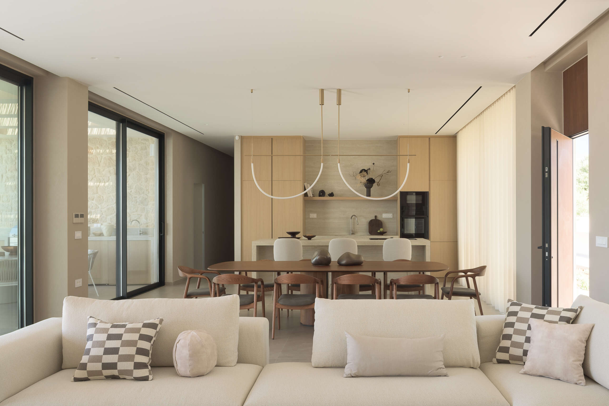 The fully equipped kitchen forms the heart of the villa, where honest design and everyday rituals come beautifully together. The fully equipped kitchen forms the heart of the villa, where honest design and everyday rituals come beautifully together. The fully equipped kitchen forms the heart of the villa, where honest design and everyday rituals come beautifully together.
